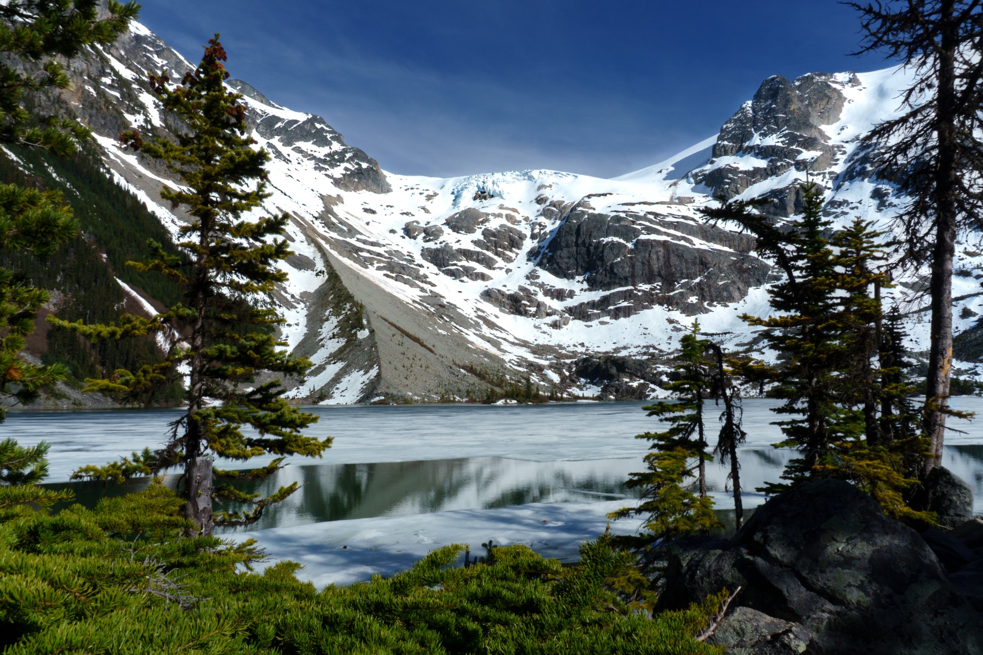 Upper Joffre lakes thawing out.